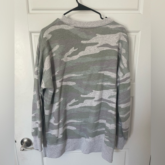 Aerie camouflage oversized crew sweatshirt - Picture 3 of 3